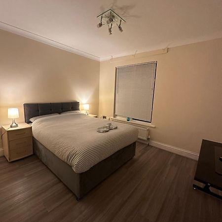 Leavesden Residence - Central - Cosy - Harry Potter Watford  Exterior photo